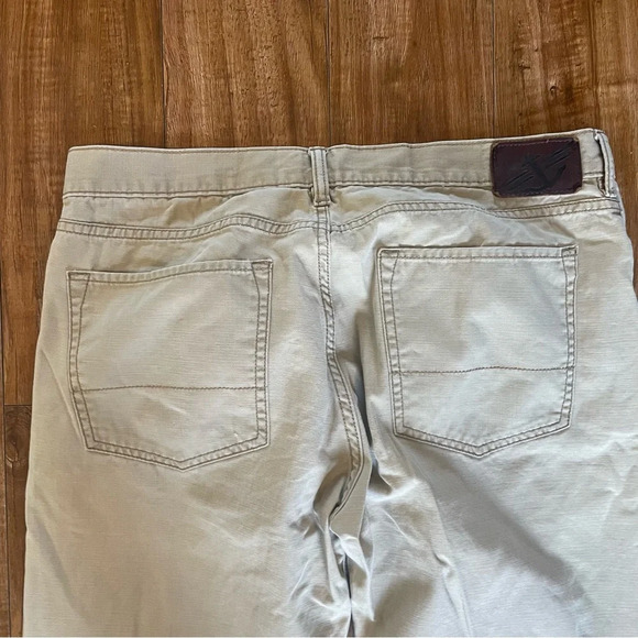 DOCKERS Men’s Tan Jeans Straight Fit Size 34x34 - Picture 3 of 10